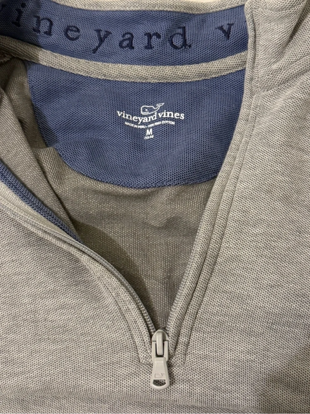 Vineyard Vines light gray